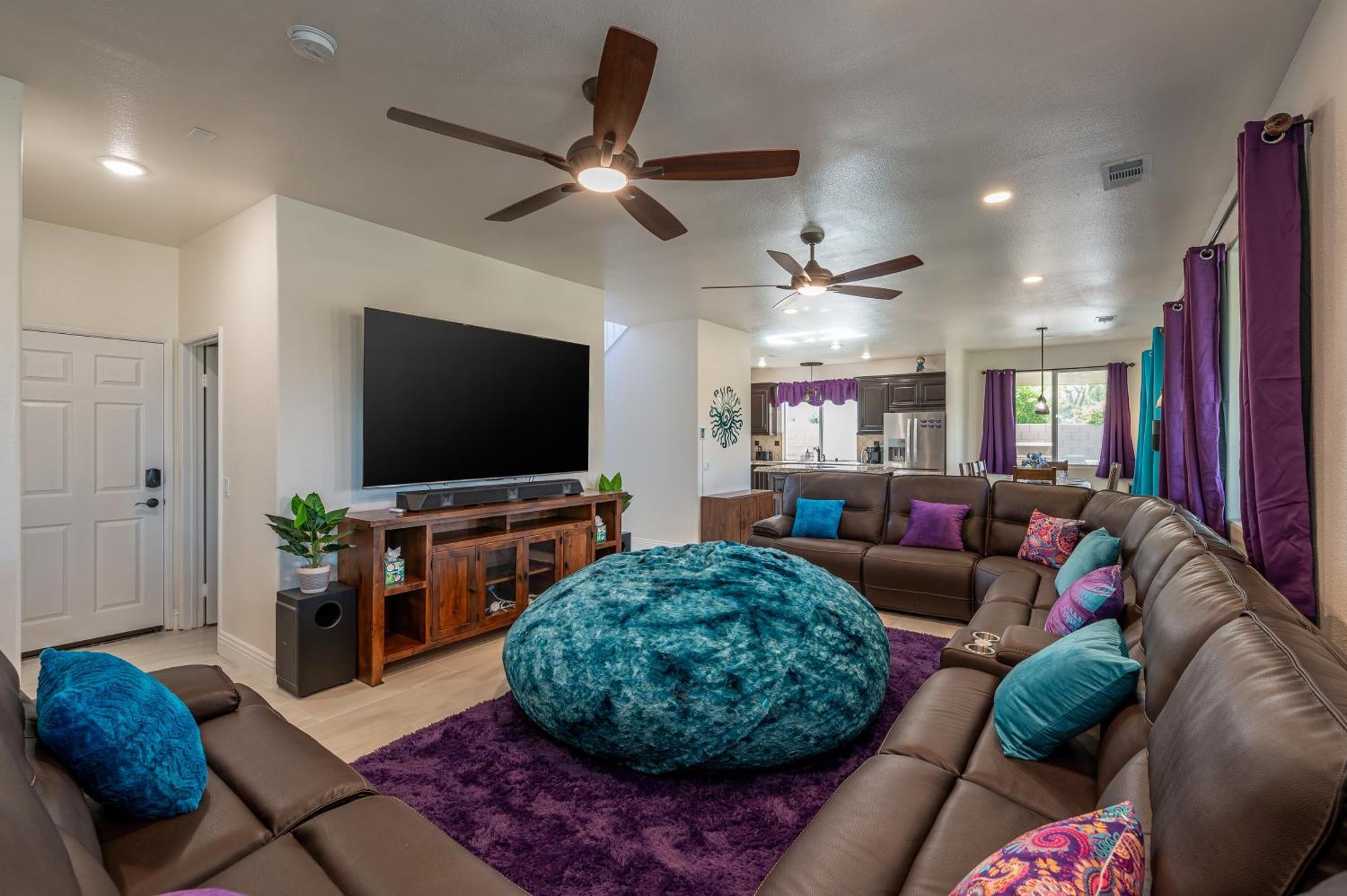 Coachella Play - 6br Multi-gen Fun Zone And Retreat With Free Heated Pool Ferienhaus