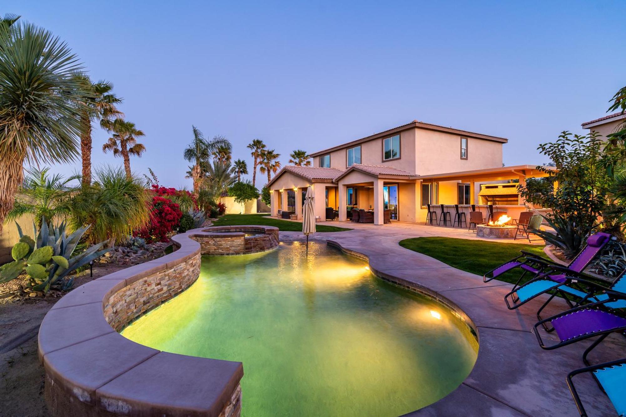 Coachella Play - 6br Multi-gen Fun Zone And Retreat With Free Heated Pool Ferienhaus