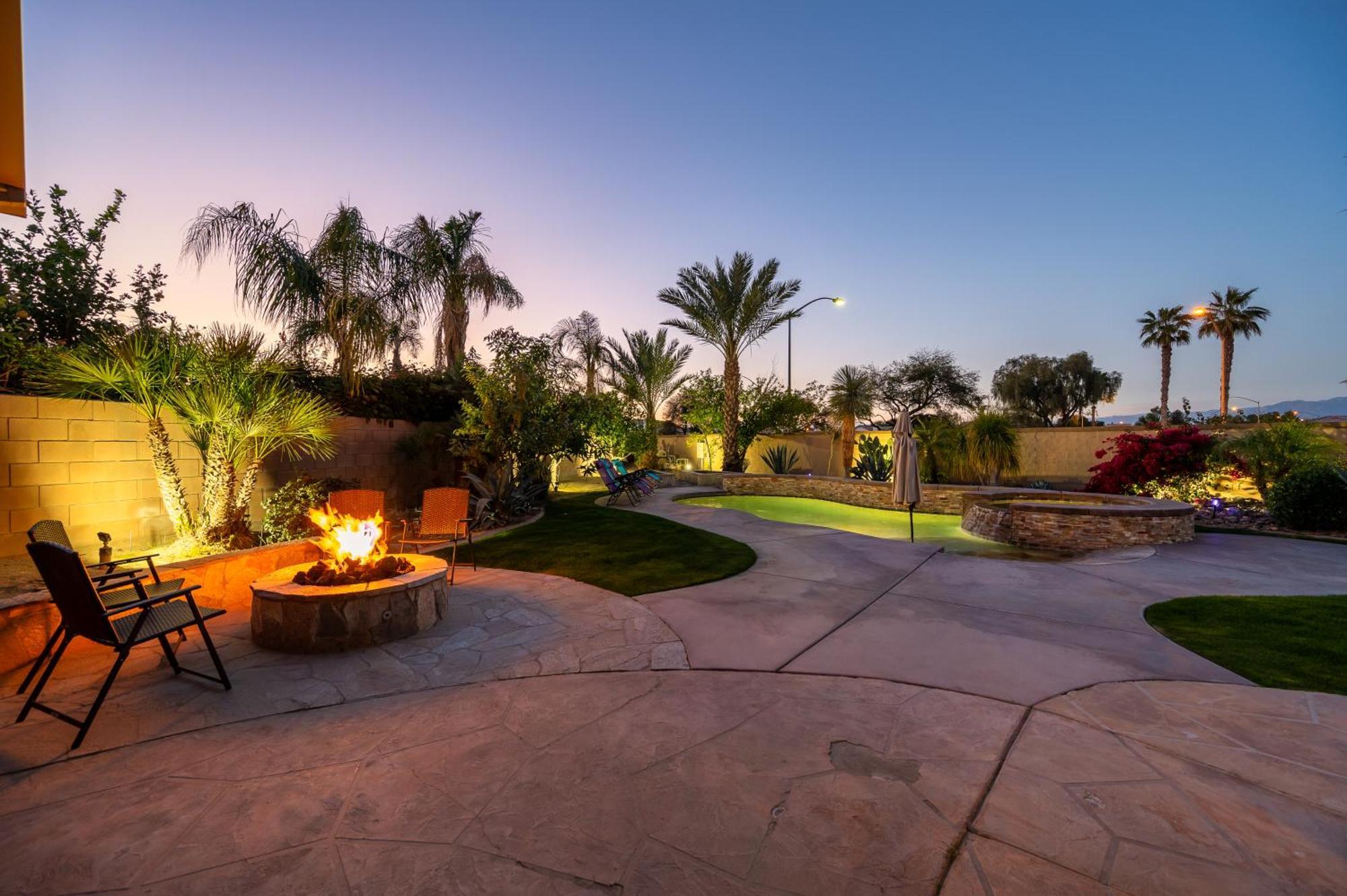 Coachella Play - 6br Multi-gen Fun Zone And Retreat With Free Heated Pool