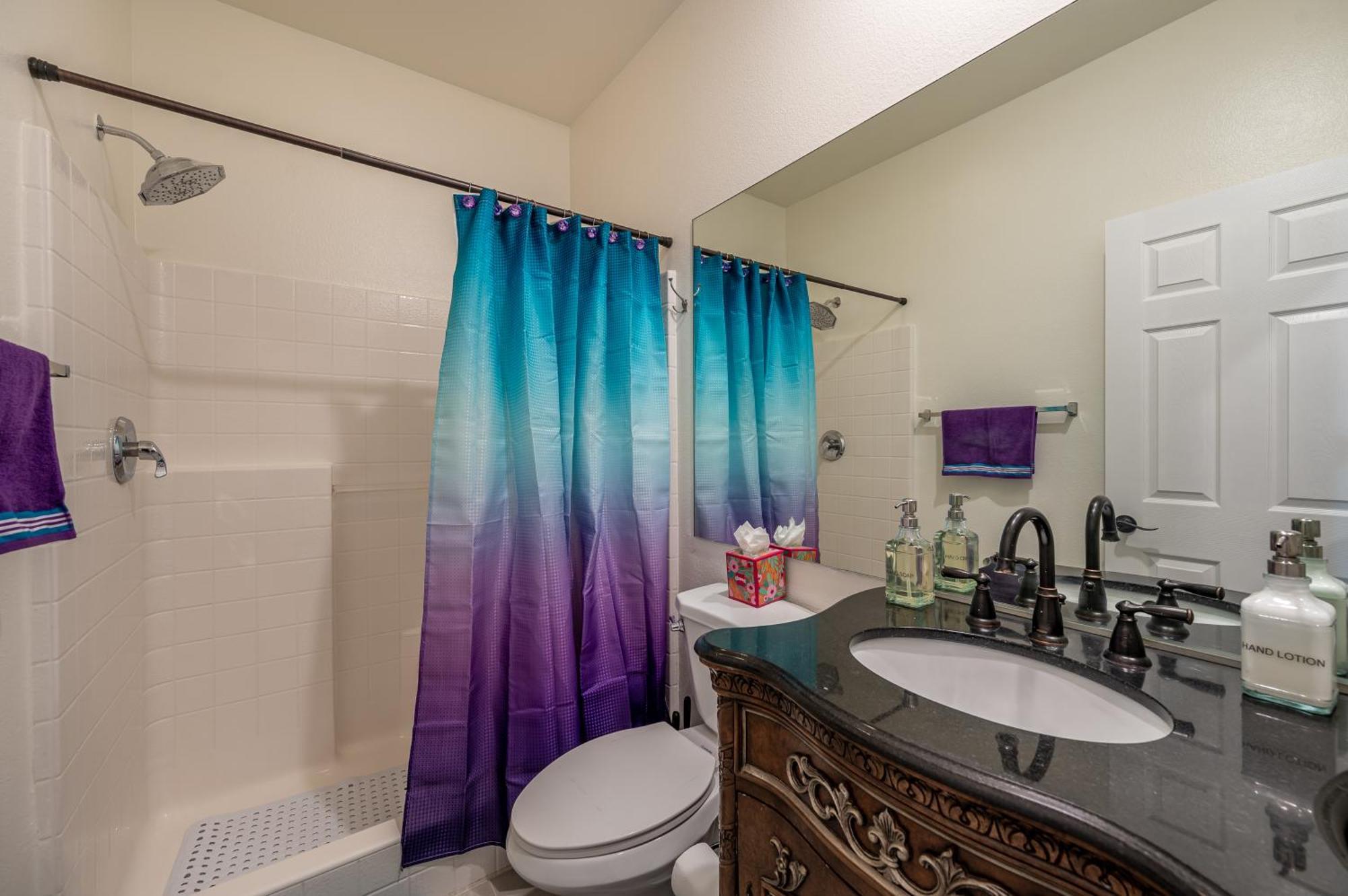 Ferienhaus Coachella Play - 6br Multi-gen Fun Zone And Retreat With Free Heated Pool Indio